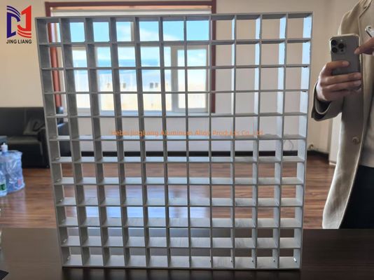 Dekorasyon projeleri için özelleştirilebilir alüminyum alaşımlı ızgara